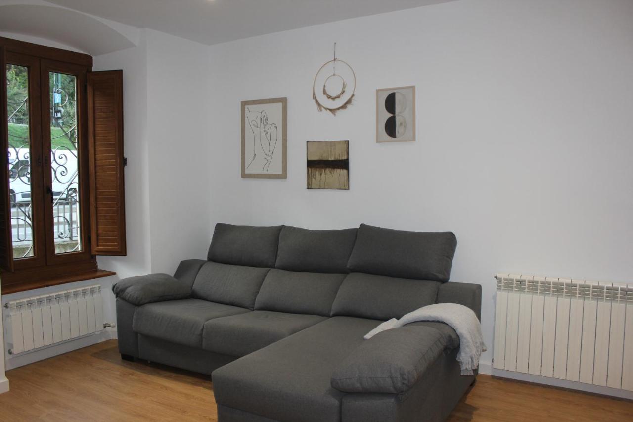 Apartament Gusi *