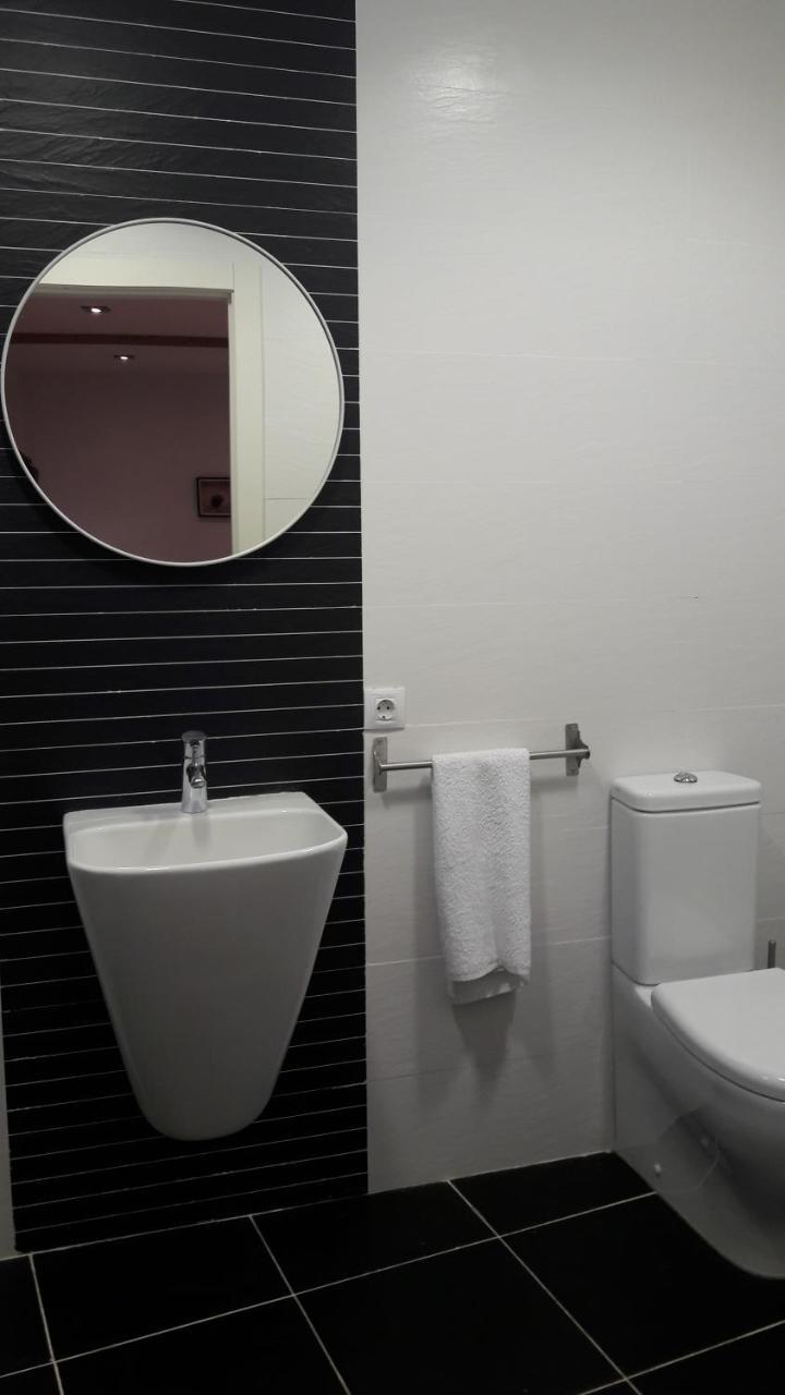 Gusi Apartament *